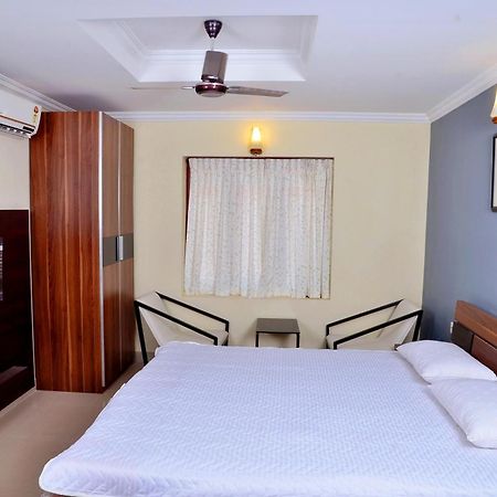 French Avenue Hotel Mahe Ngoại thất bức ảnh