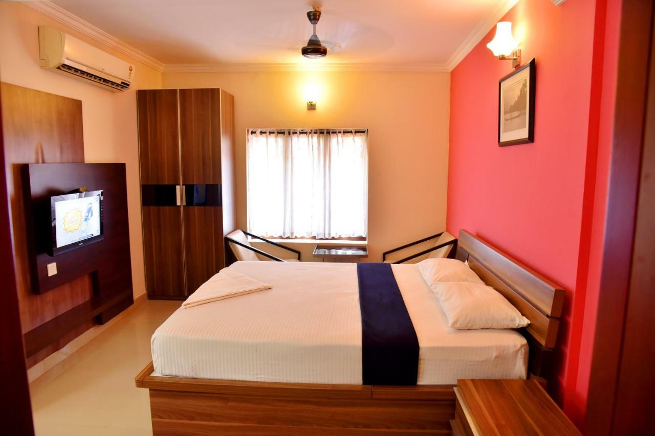 French Avenue Hotel Mahe Phòng bức ảnh